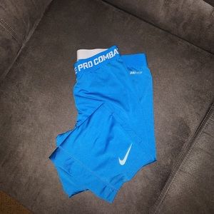 Nike Pro Combat Blue Capri